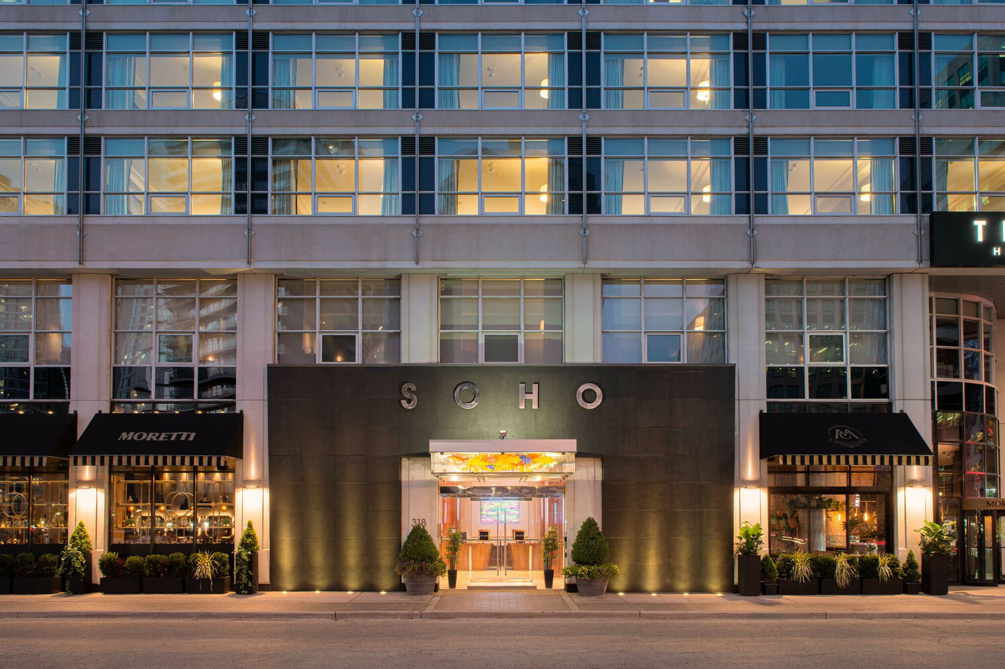 The-Soho-Hotel-Front-Entrance-Dusk-2048x1366